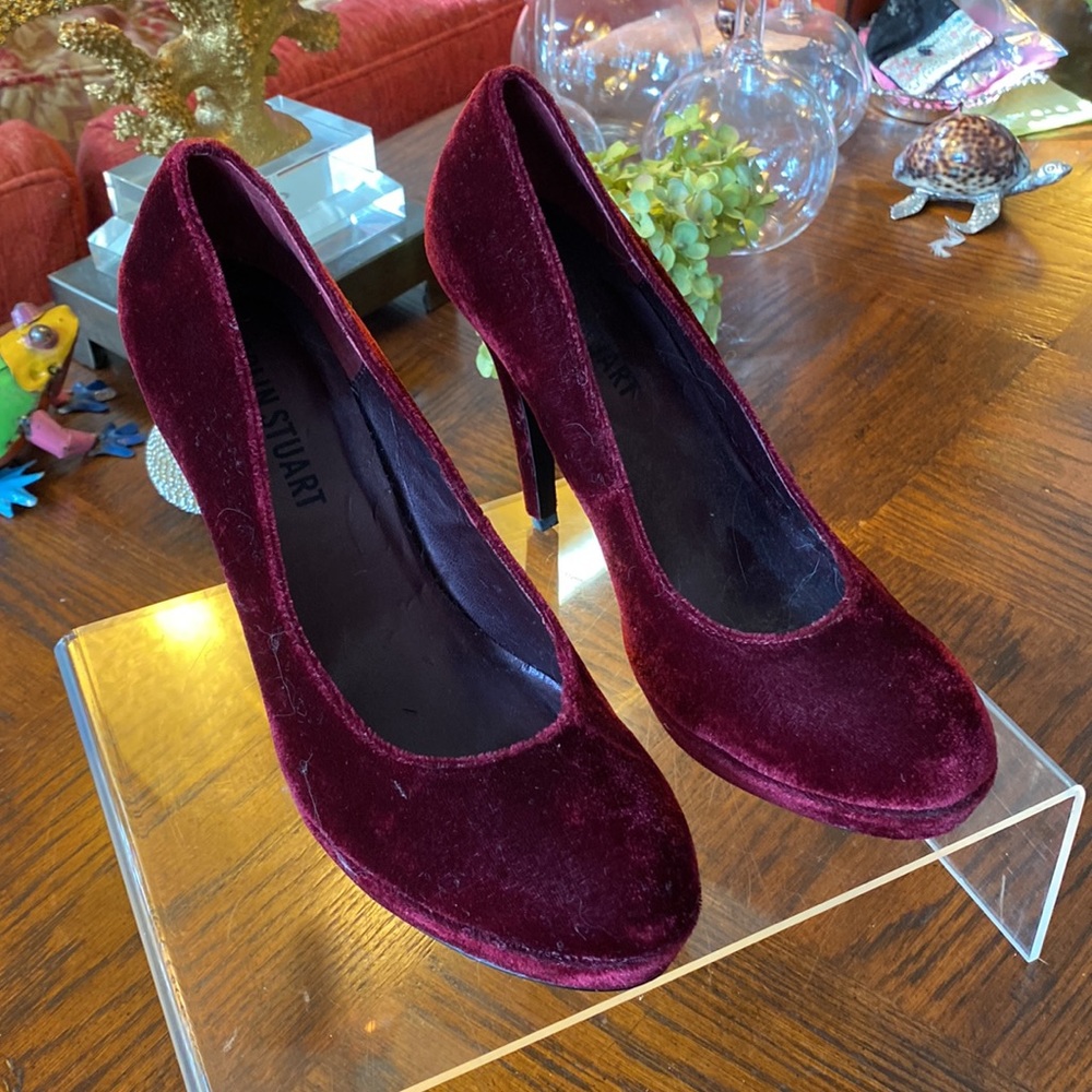 New Sz 7.5M Plum Velvet Gorgeous Colin Stuart Platform Pumps